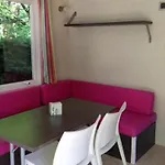 Mobil-home Avec Terrasse Pour 4 Personnes - Api-1-52-213