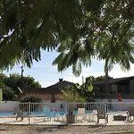 Mobil-home Avec Terrasse Pour 4 Personnes - Api-1-52-213 Camping