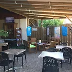 Mobil-home Avec Terrasse Pour 4 Personnes - Api-1-52-213 مكان تخييم *