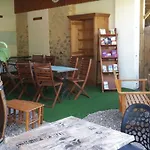 Mobil-home Avec Terrasse Pour 4 Personnes - Api-1-52-213 *