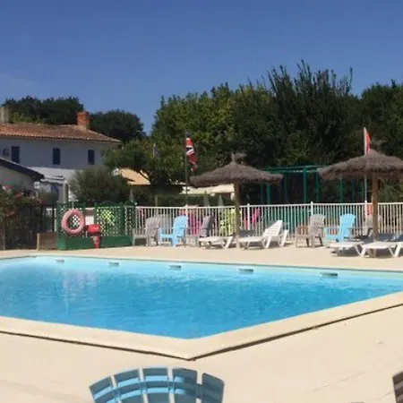 Mobil-home Avec Terrasse Pour 4 Personnes - Api-1-52-213 *