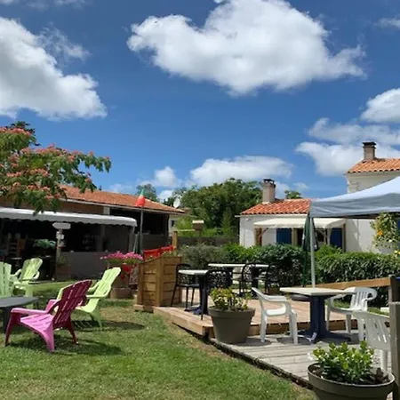 Mobil-home Avec Terrasse Pour 4 Personnes - Api-1-52-213 Vendays-Montalivet