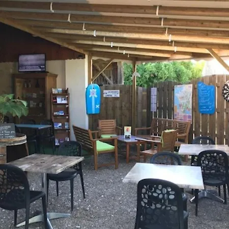 Mobil-home Avec Terrasse Pour 4 Personnes - Api-1-52-213 Campingplatz *