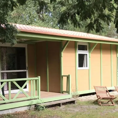 Mobil-home Avec Terrasse Pour 4 Personnes - Api-1-52-213